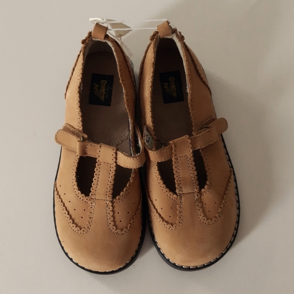 OshKosh B'gosh Other - NWT**Oskosh Mary Janes  genuine leather shoes